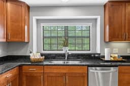 4BR Townhouse in  Orlando by Disney w/ Pool & Gym
