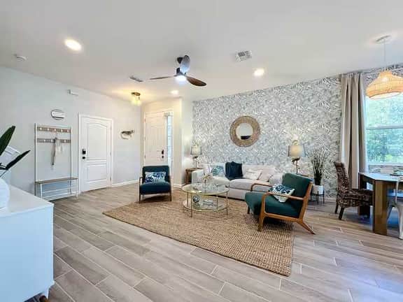 3BR Villa in Gated Oviedo  Near UCF & Orlando