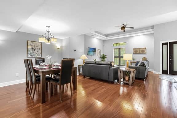 4Br, 3.5B Enchanting Townhome in Disney
