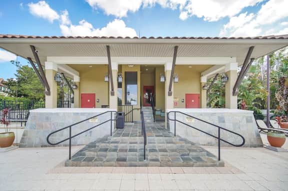 Charming 4BR, 3.5 Bath - Near Disney World