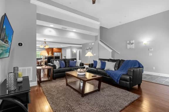 Enchanted Garden Townhouses 1 Mile to Disney World