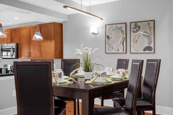 Enchanted Garden Townhouses 1 Mile to Disney World